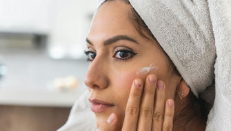 🌟 Top 5 Anti-Aging Secrets Women Over 40 Swear By