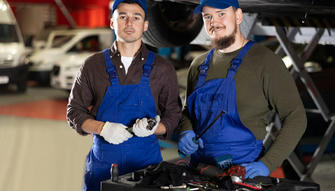 Mechanic Jobs in the USA – Skilled, Stable & In Demand