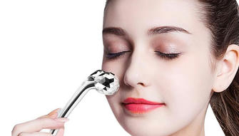 The $15 Beauty Tool That’s All Over Instagram Right Now